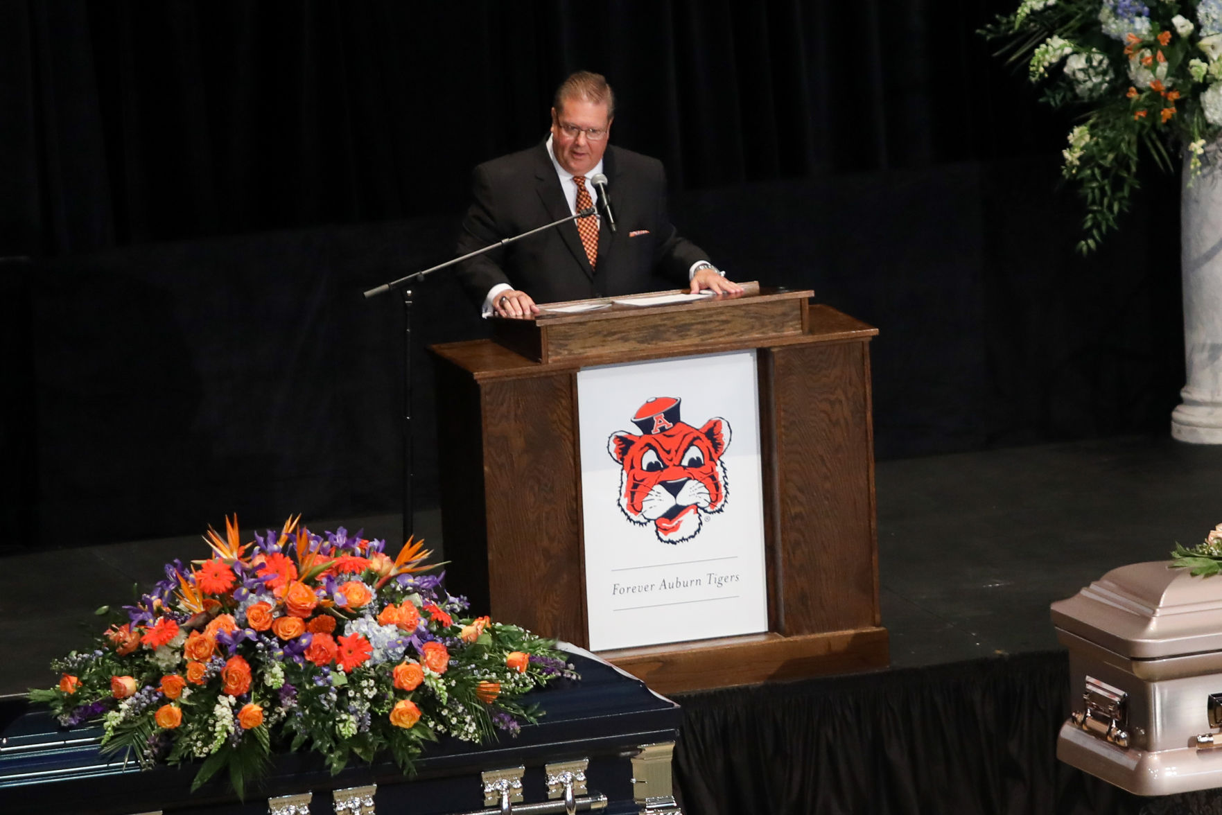 A community remembers Rod and Paula Bramblett at their memorial service
